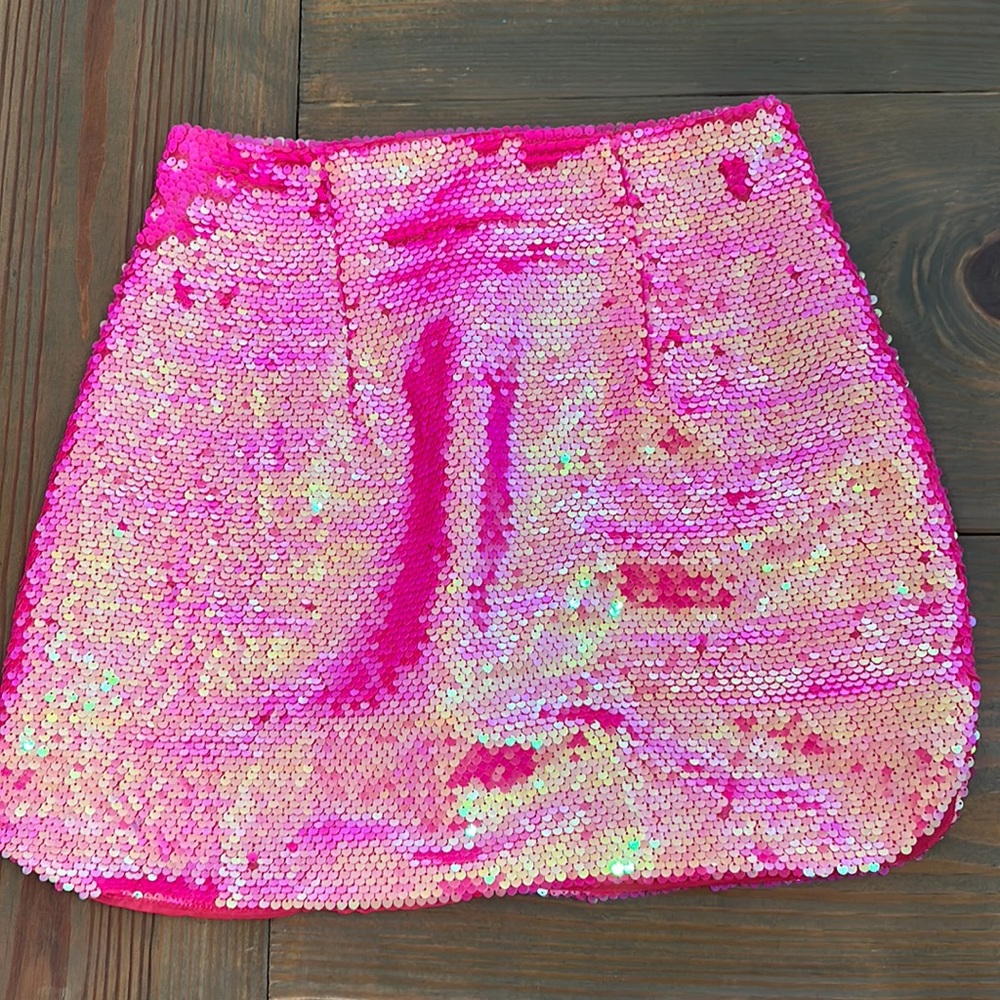 Revolve - superdown Shanice Mini Skirt in Neon Pink. Size small.